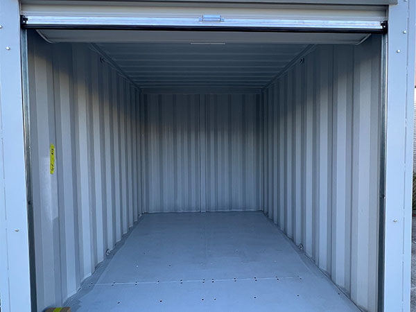 0ft storage container interior